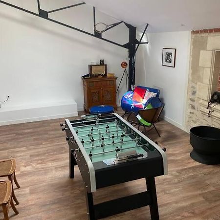 Loft Proche Centre Ville Hotes Habitant A L Etage Laval  Esterno foto